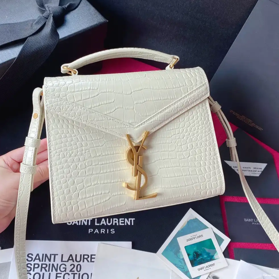 TOP BAG CASSANDRA YSL MINI HANDLE 0610